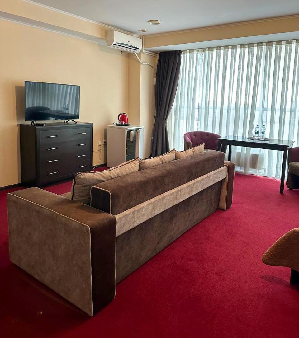 Mark Plaza Hotel Mykolaiv Exterior photo